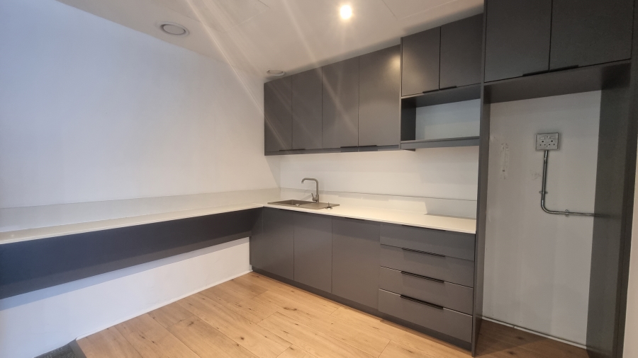To Let Commercial Property for Rent in Sea Point Western Cape